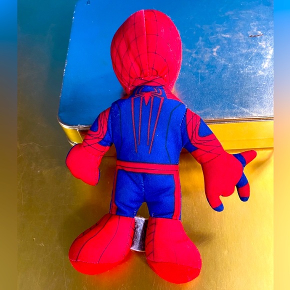 MARVEL SPIDER-MAN VTG 2012 COLLECTIBLE PLUSH WITH ORANGE EYES 9” - Picture 5 of 8